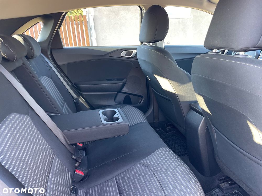 Kia Ceed 1.5 T-GDI M - 21
