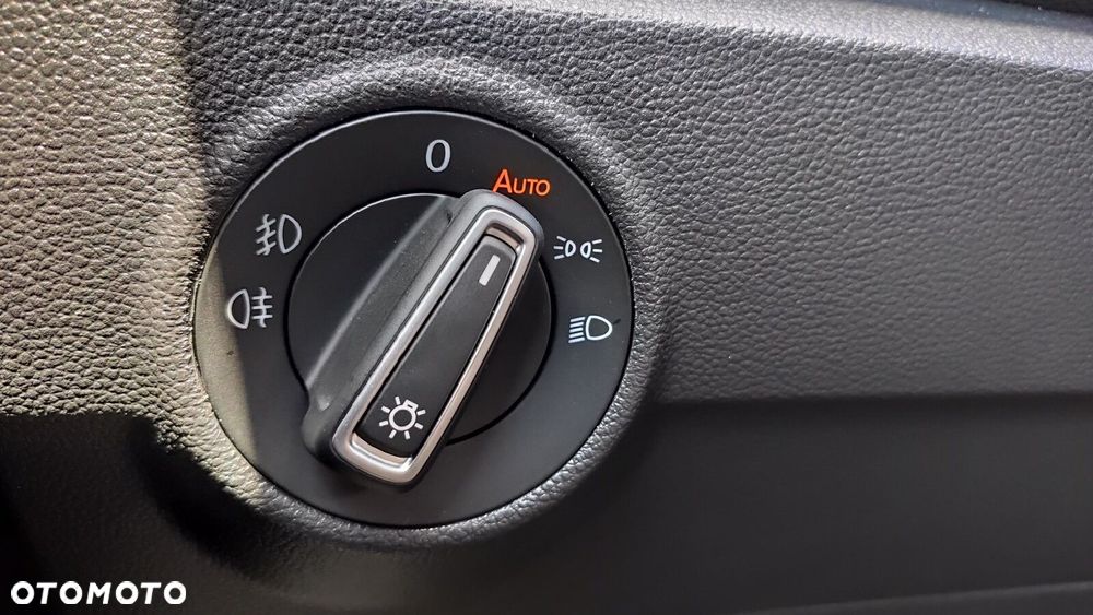 Volkswagen T-Roc - 40