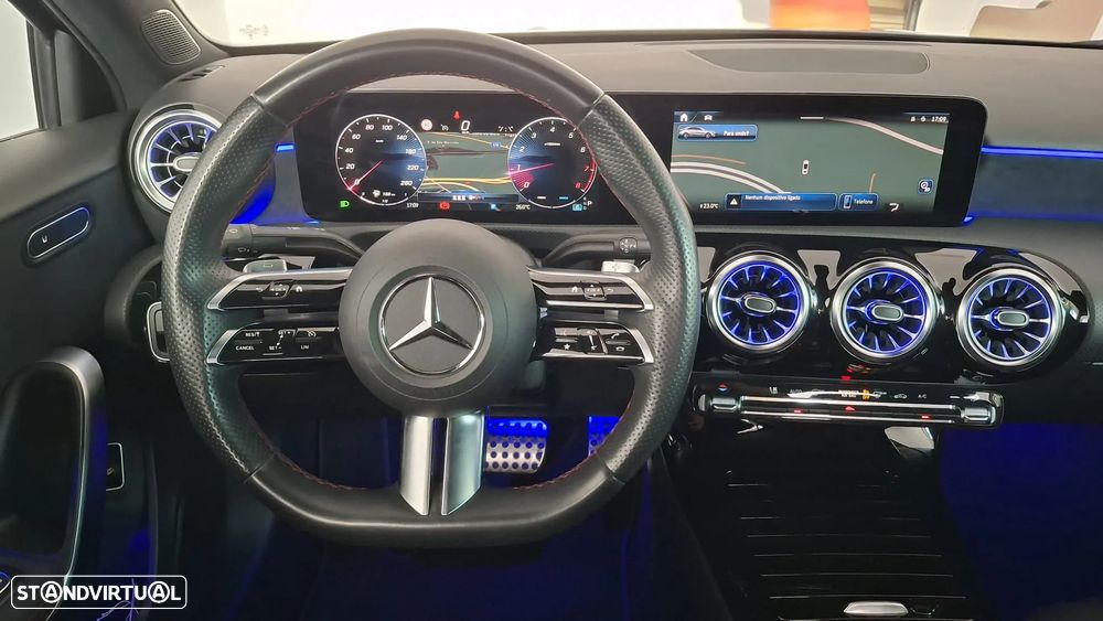 Mercedes-Benz A 200 Limousine AMG Line Aut. - 12