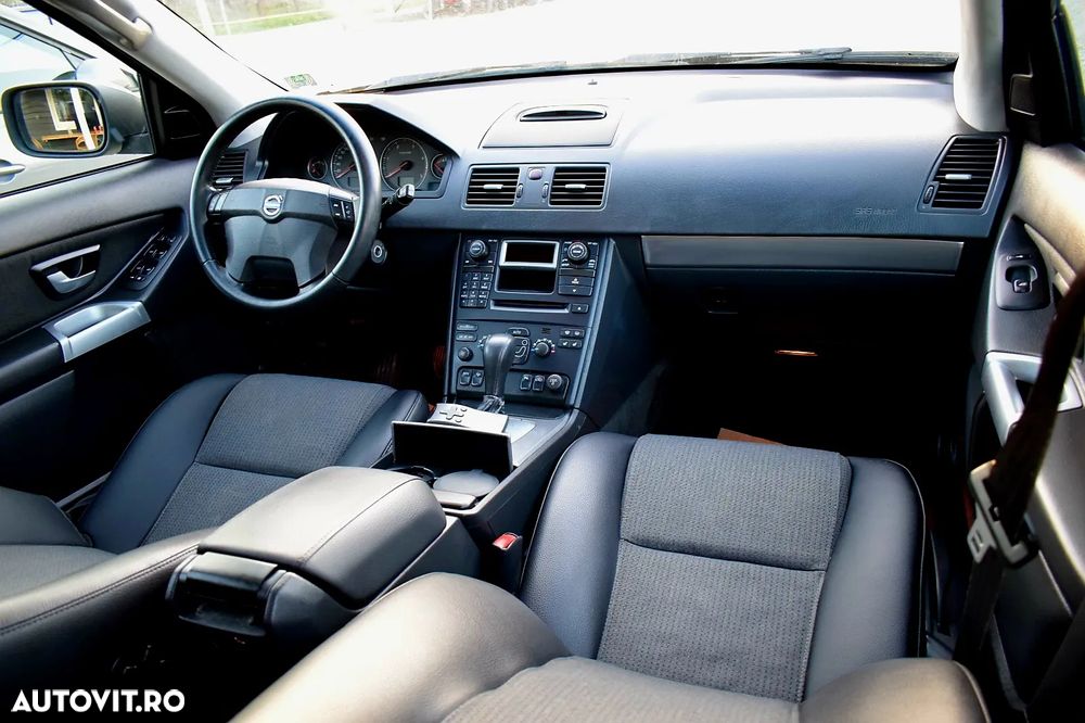 Volvo XC 90 - 10