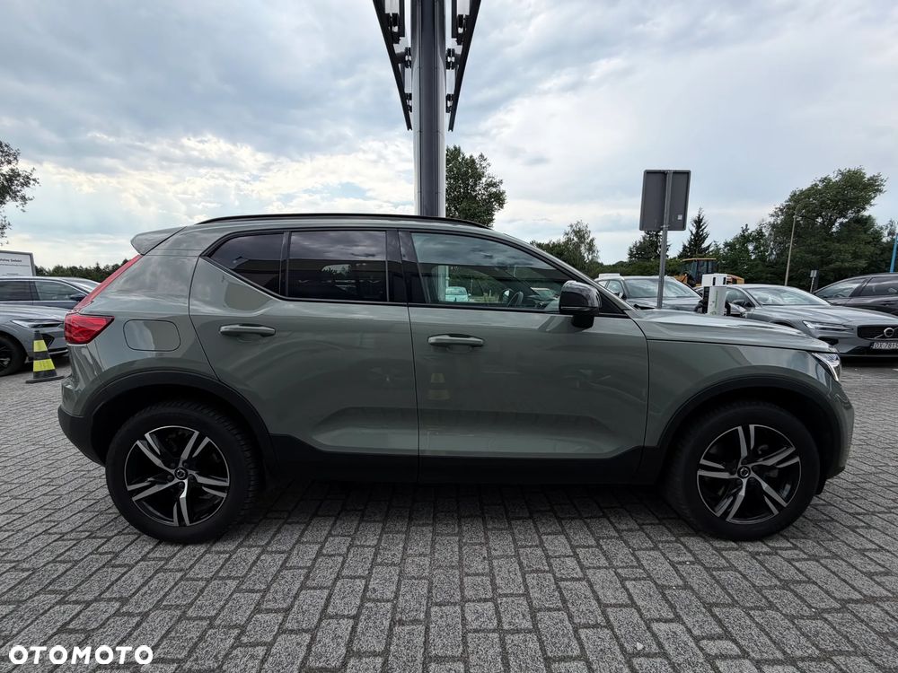 Volvo XC 40 B3 Plus Dark - 5