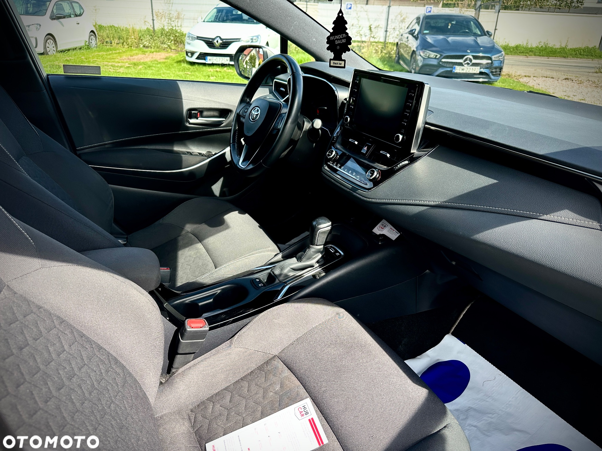Toyota Corolla 1.8 Hybrid Comfort - 22