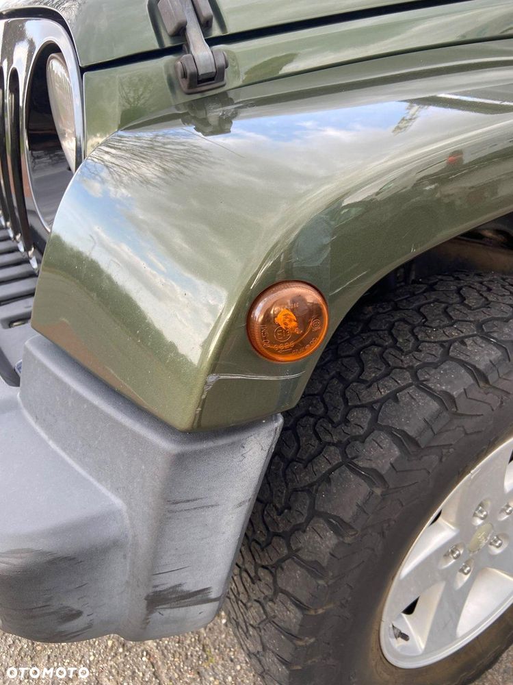 Jeep Wrangler - 34