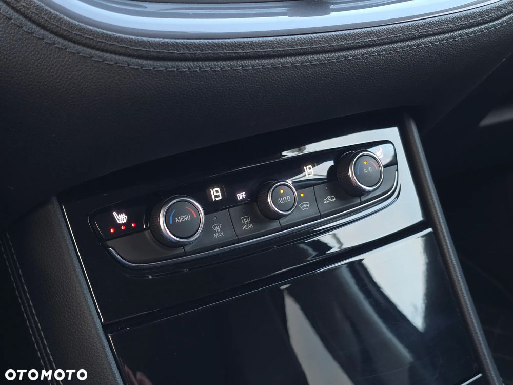 Opel Grandland X - 16