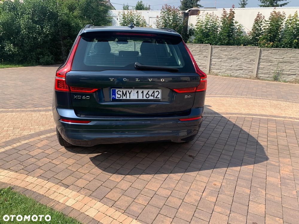 Volvo XC 60 B4 D AWD Momentum Pro - 4