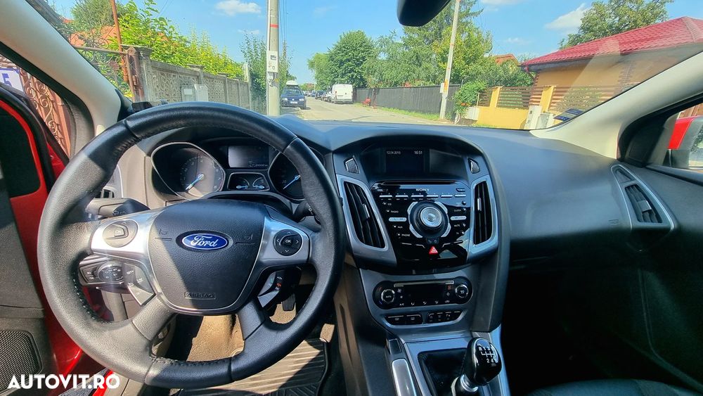 Ford Focus 1.6 EcoBoost Start-Stopp-System Titanium - 12