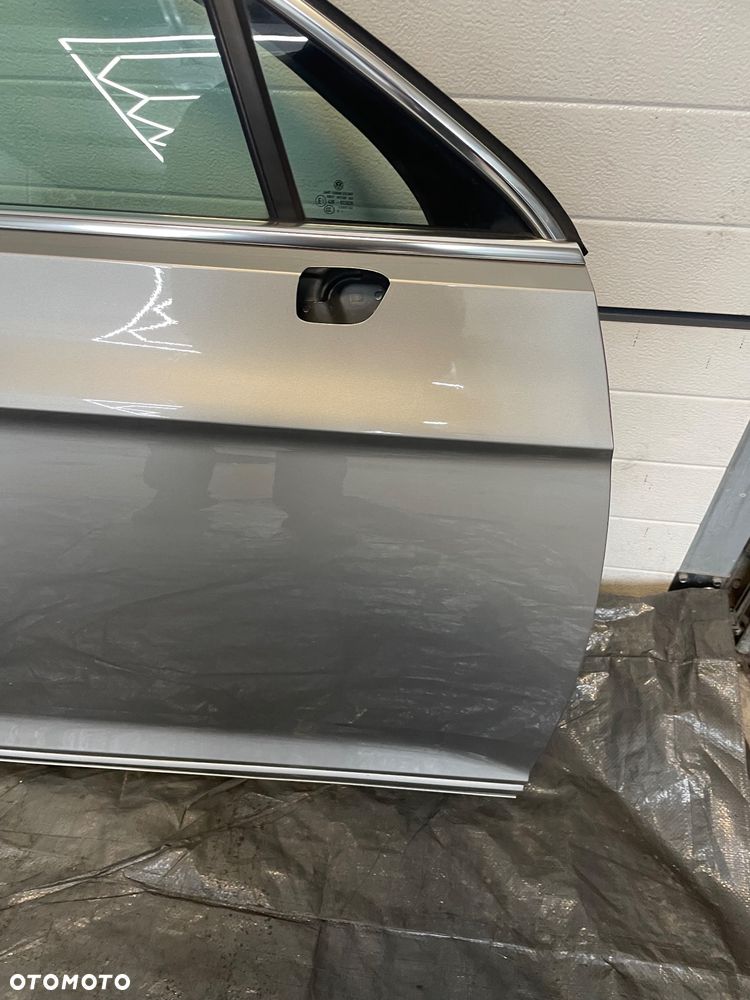 VW Passat B8 drzwi prawy przód prawe przednie  LB7W w kolor pod miernik - 3