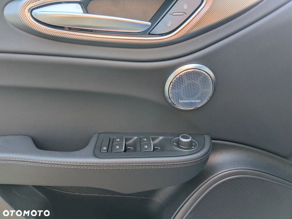 Alfa Romeo Giulia 2.0 Turbo Veloce Q4 - 19