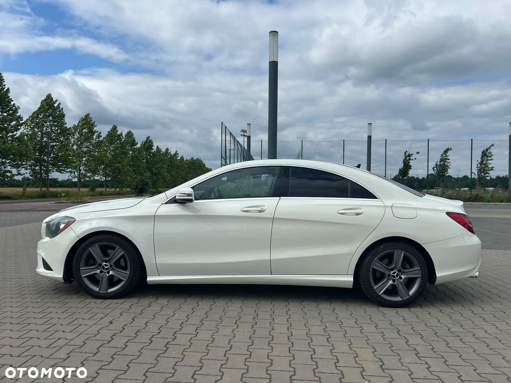 Mercedes-Benz CLA 250 7G-DCT - 10