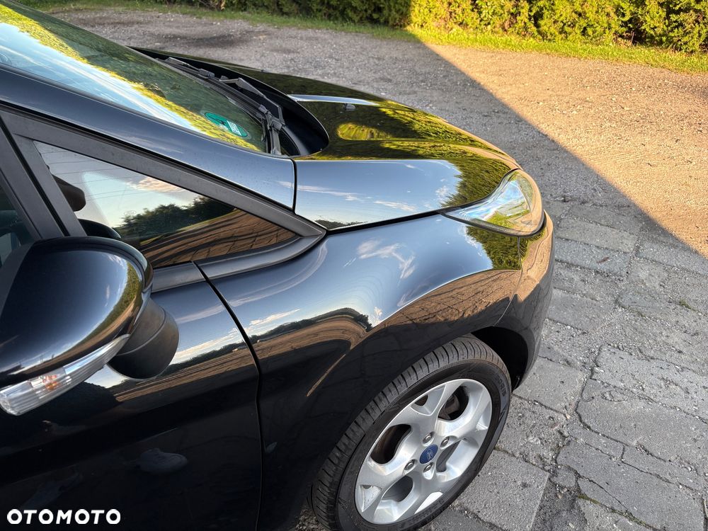 Ford Fiesta - 22