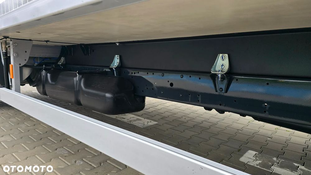 Iveco ❗️❗️DAILY 3.0 180KM 50C18 ❗️❗️ZABUDOWA IGLOOCAR 10 PALET / MROŹNIA -32 +32 / AGREGAT THERMOKING V300 MAX / AUTOMAT HI-MATIC / LAKIER METALIC / NAWIGACJA / TEMPOMAT ADAPTACYJNY / PODUSZKI PNEUMATYCZNE / GRUBA ŚCIANKA / WERSJA WZMOCNIONA / SALON POLSKA / FULL LED / MAKSYMALNA DOSTĘPNA OPCJA WYPOSAŻENIA❗❗ STAN - JAK NOWY ❗️ - 26