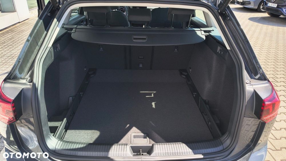 Volkswagen Golf Variant - 29