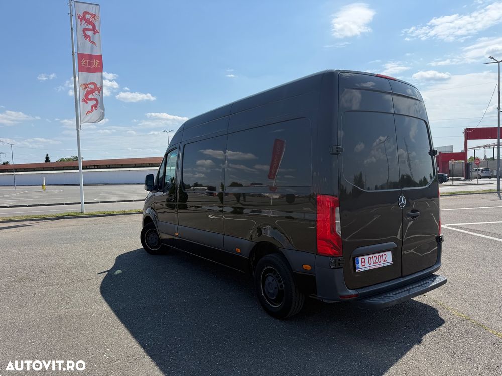 Mercedes-Benz Sprinter - 8