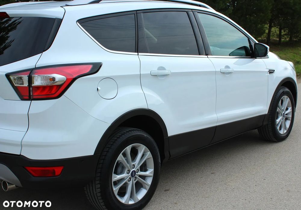 Ford Kuga - 19