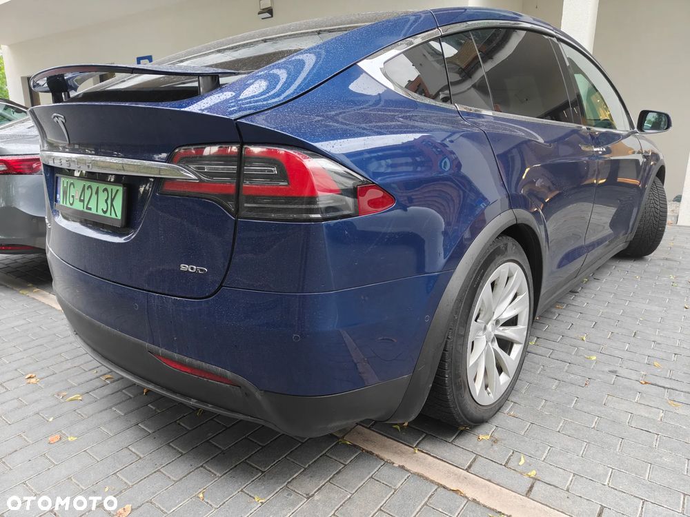 Tesla Model X Long Range Plus - 4