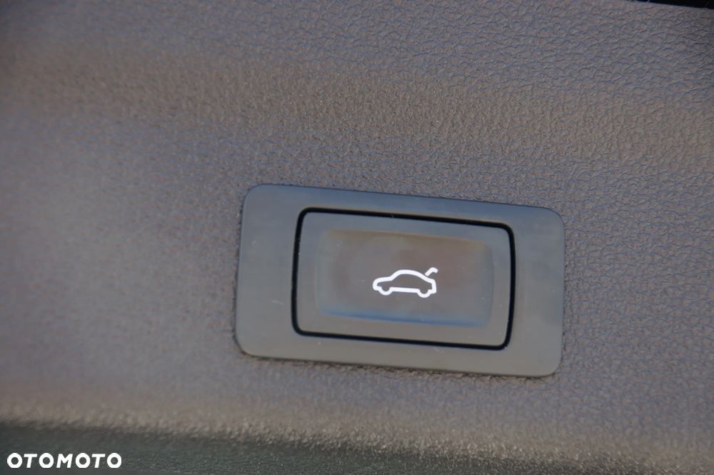Audi A6 Avant 40 TDI quattro S tronic - 34