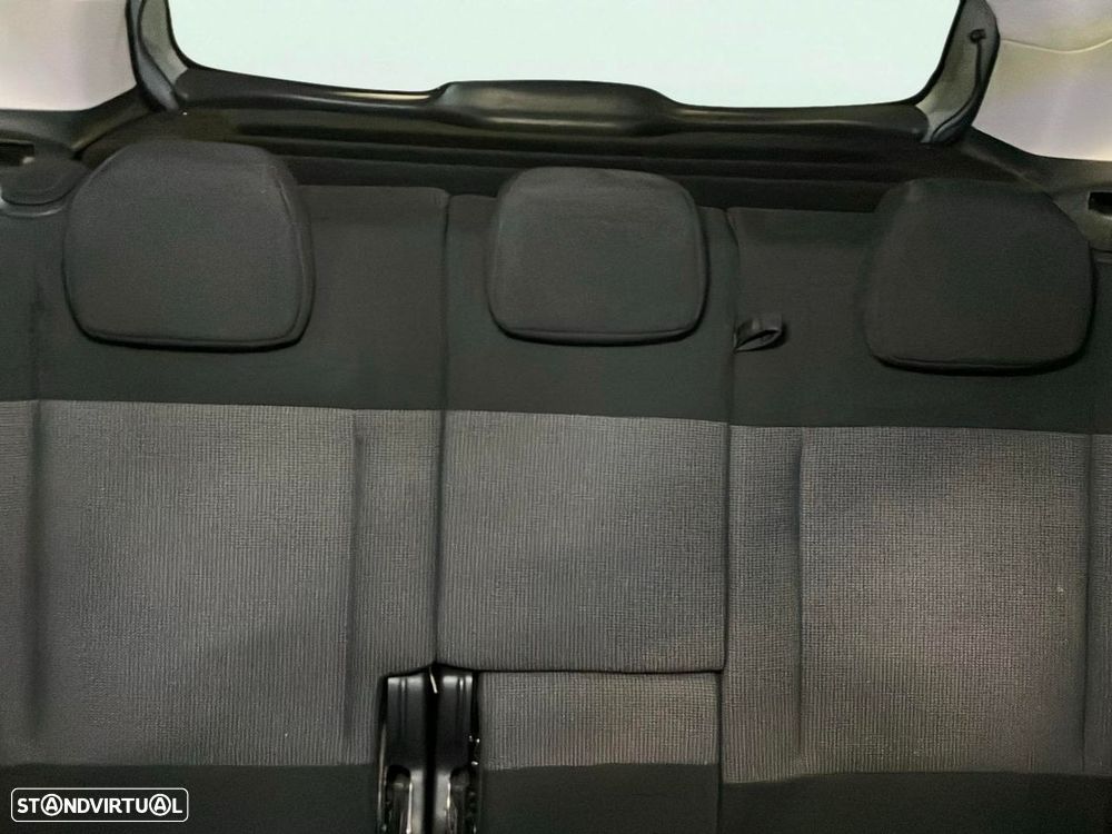 Citroën C3 Aircross 1.2 PureTech Shine - 17