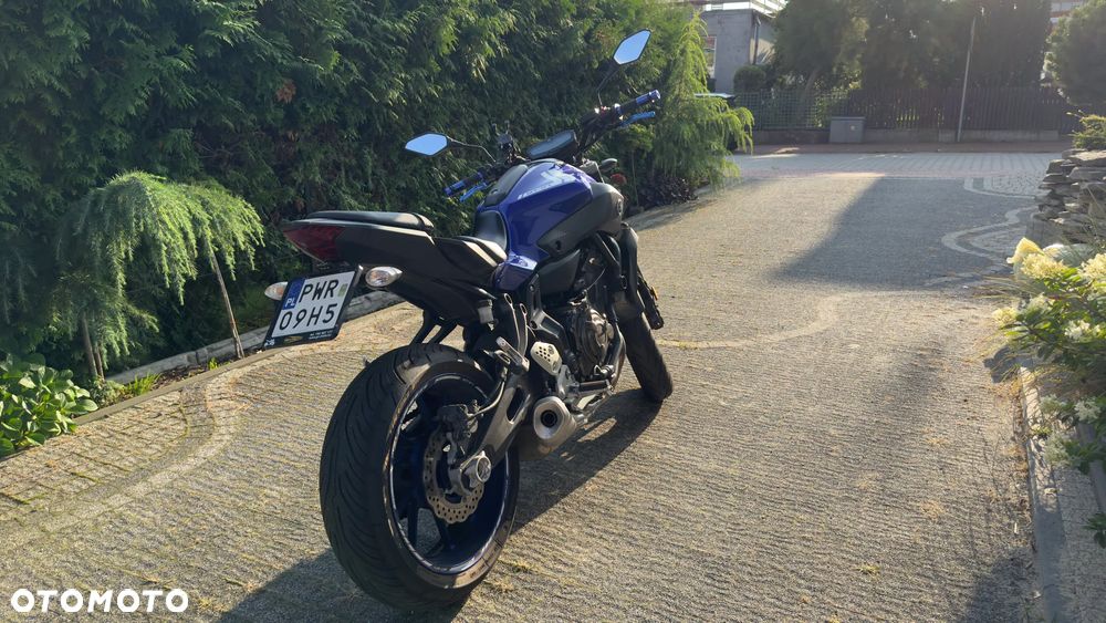 Yamaha MT - 8
