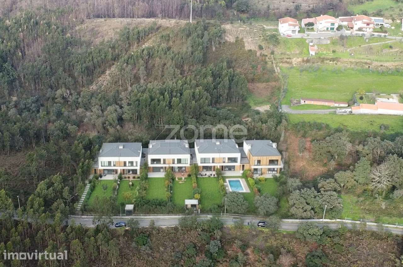 Terreno com 5.620 m2 para construção de moradias - Rio Mau, Penafiel - Grande imagem: 4/15