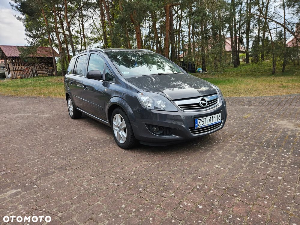 Opel Zafira - 1