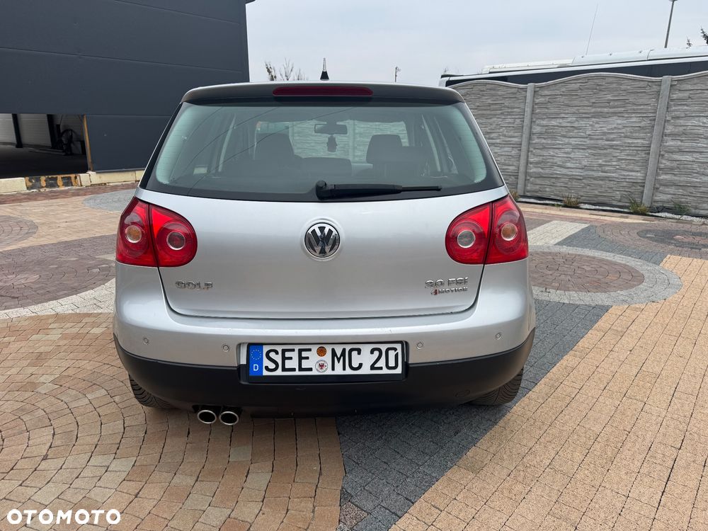 Volkswagen Golf 2.0 FSI 4Motion Comfortline - 9