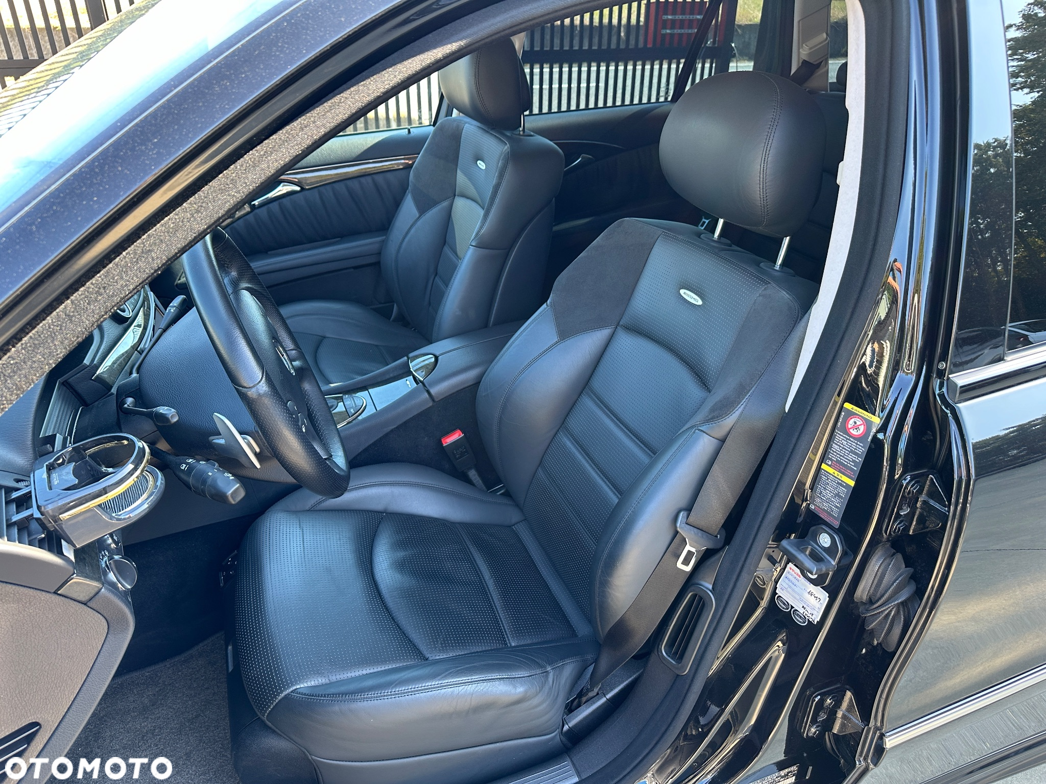 Mercedes-Benz Klasa E 63 AMG T 7G-TRONIC - 24