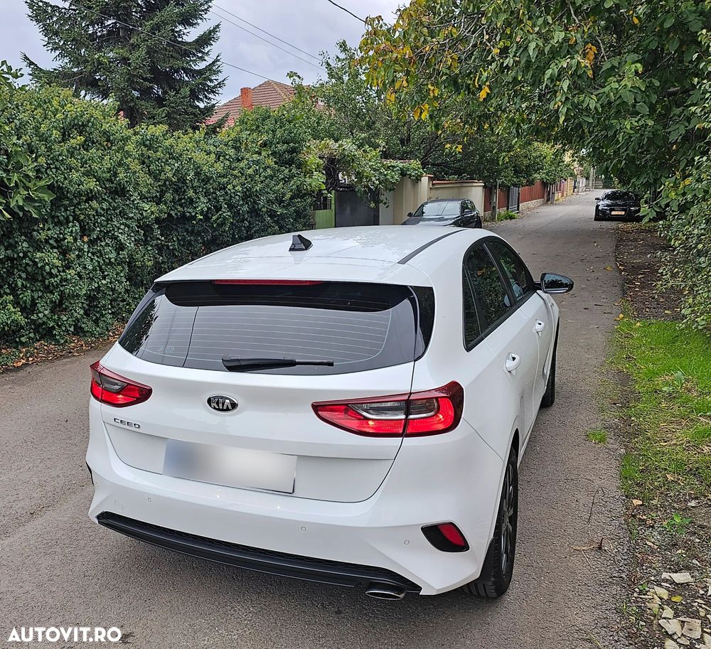 Kia Ceed - 1
