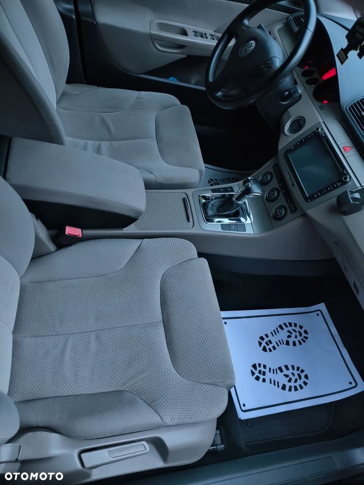 Volkswagen Passat - 27