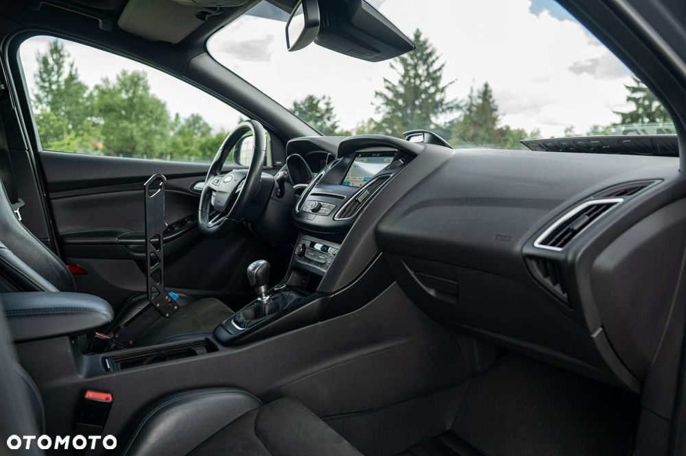 Ford Focus - 18