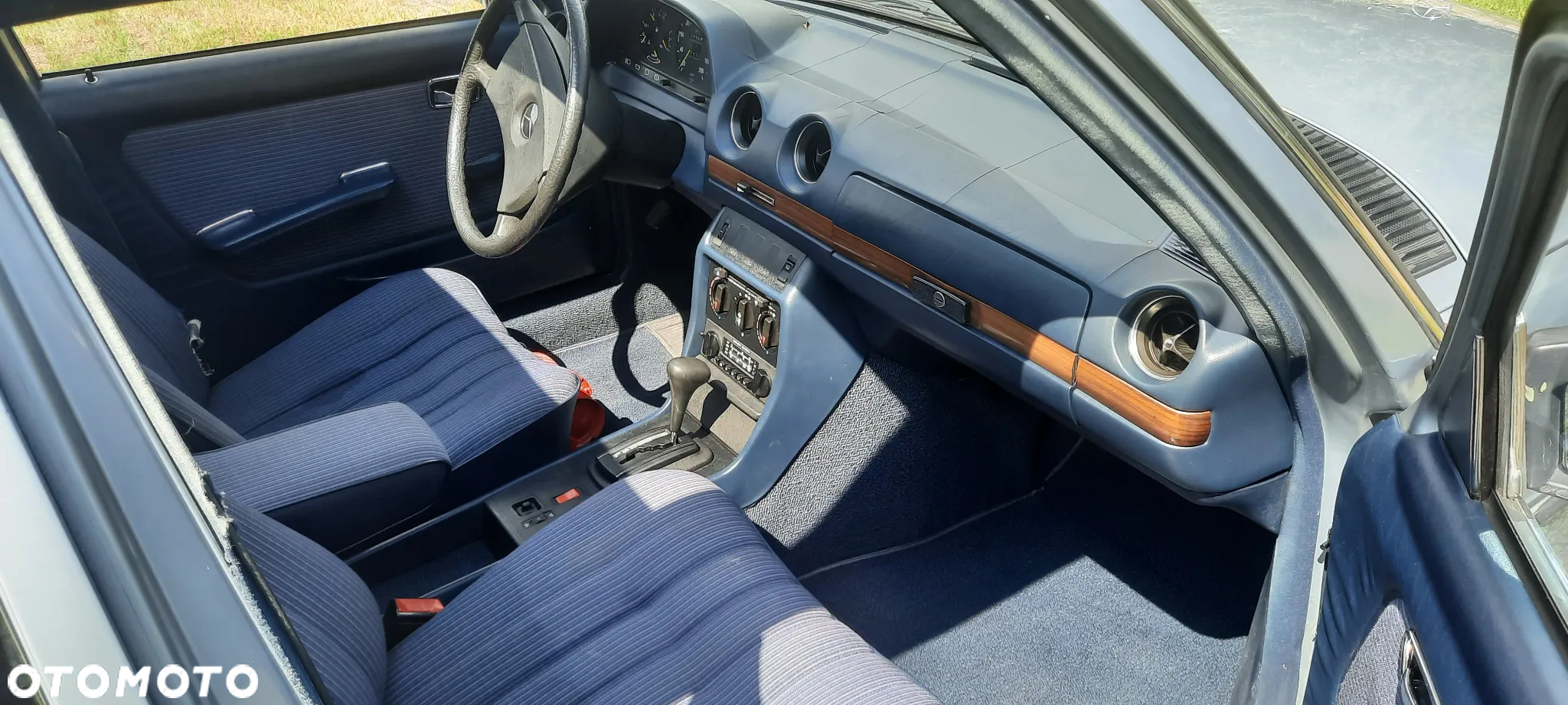 Mercedes-Benz W123 - 10