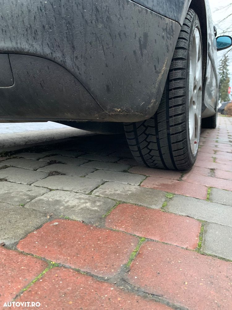 Volkswagen Golf 2.0 GTI - 16