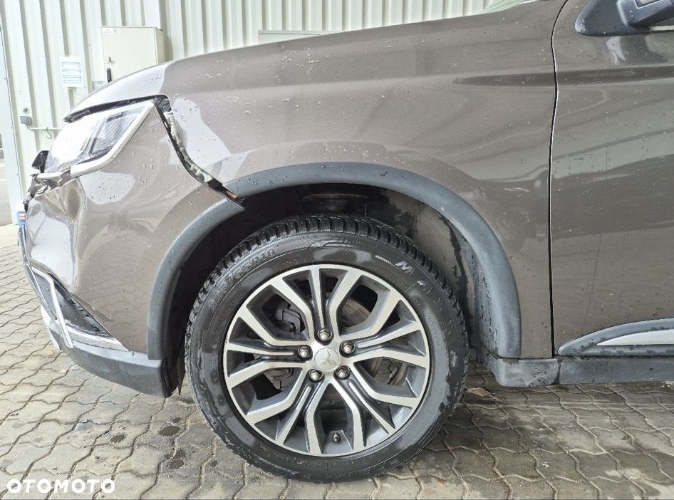 Mitsubishi Outlander 2.0 2WD CVT Edition 100 - 11