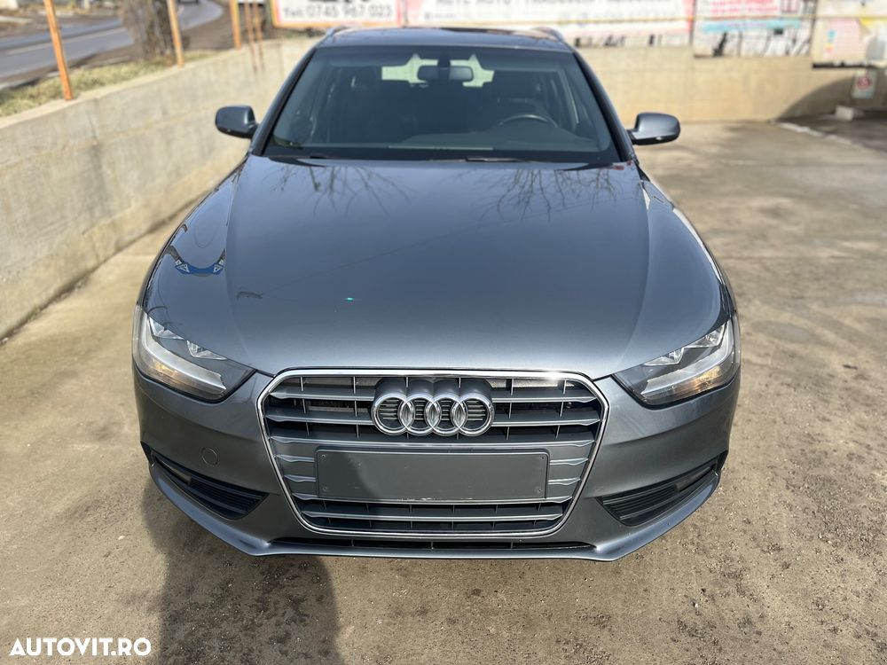 Audi A4 2.0 TDI DPF S line Sportpaket - 1