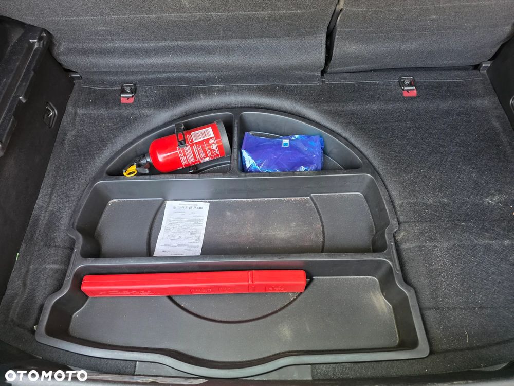 Kia Venga 1.6 Business Line - 29
