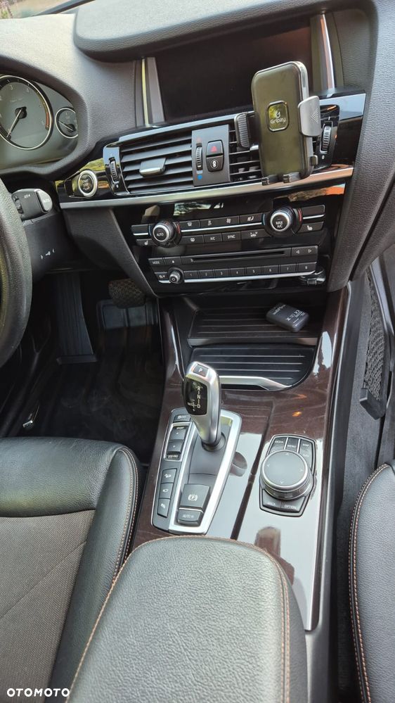 BMW X4 xDrive20d Advantage - 9