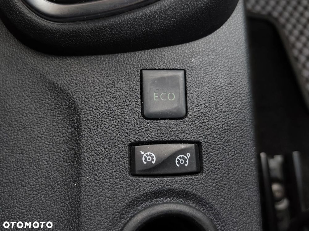 Renault Captur ENERGY dCi 110 Intens - 33