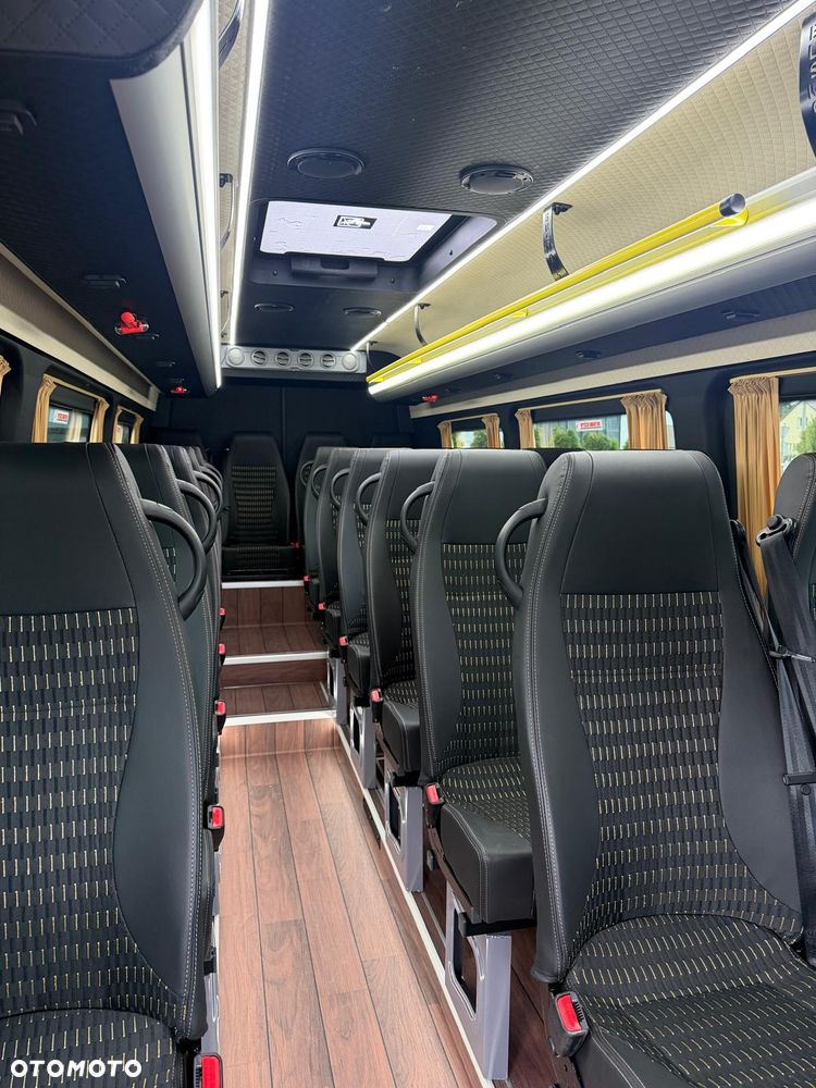 Mercedes-Benz Sprinter 519 - 4