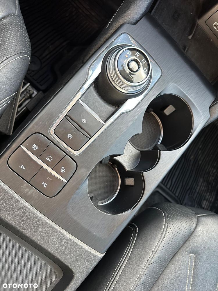 Ford Kuga 2.5 Duratec PHEV VIGNALE - 27