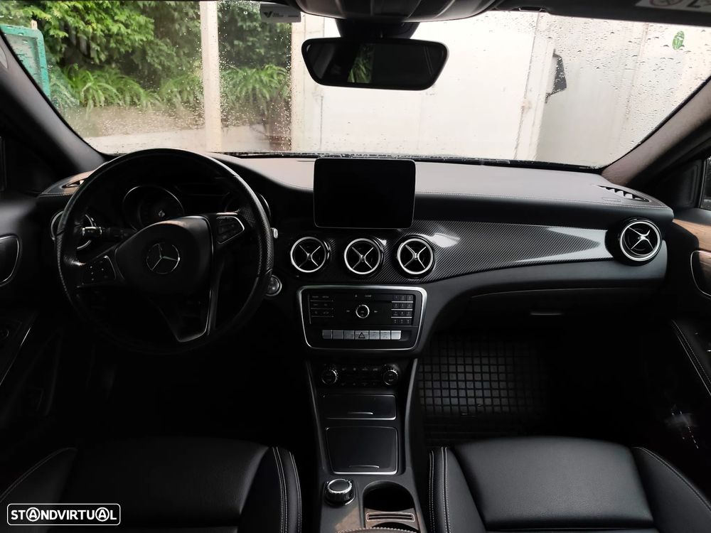 Mercedes-Benz GLA 220 d 7G-DCT AMG Line - 37