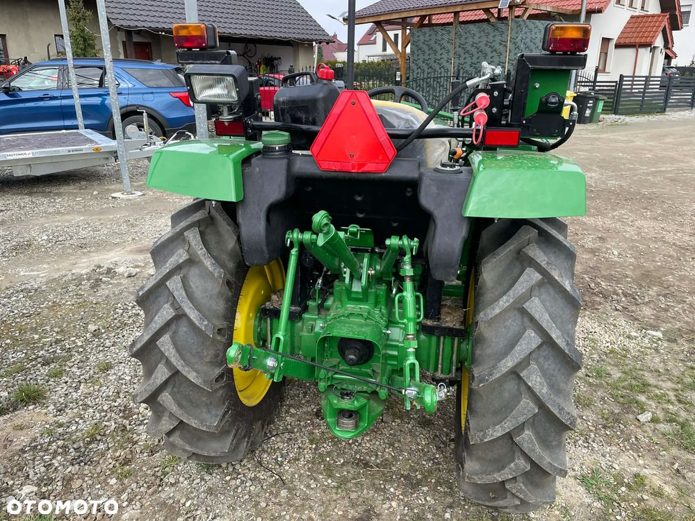 John Deere 3036E 3038E - 6
