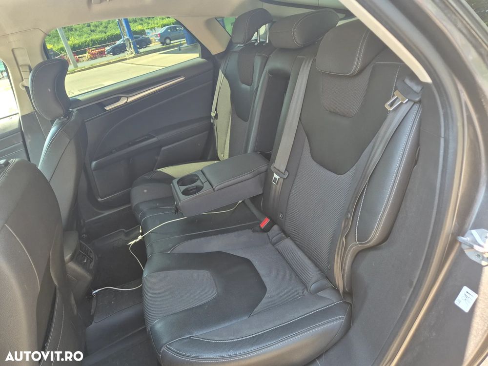 Ford Mondeo 2.0 TDCI PowerShift Titanium - 8