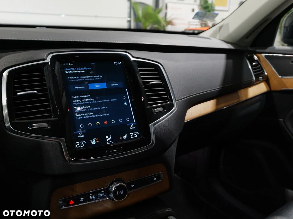 Volvo XC 90 D5 AWD Inscription - 32