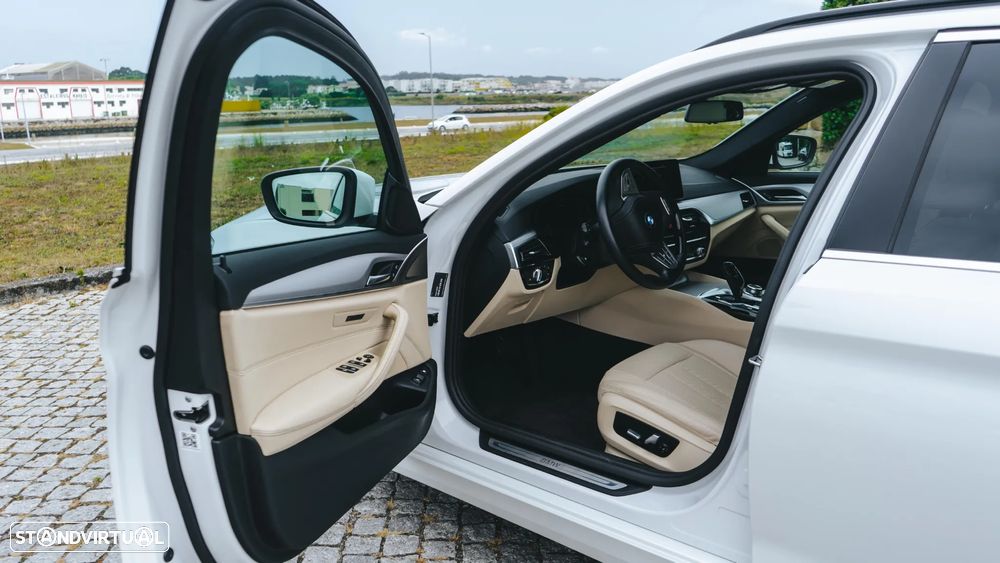 BMW 520 e - 54