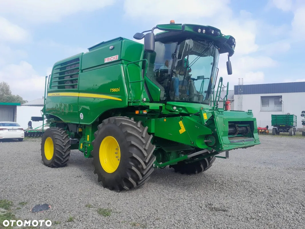 John Deere T560 - 5
