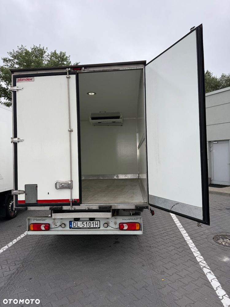 Renault Master - 15