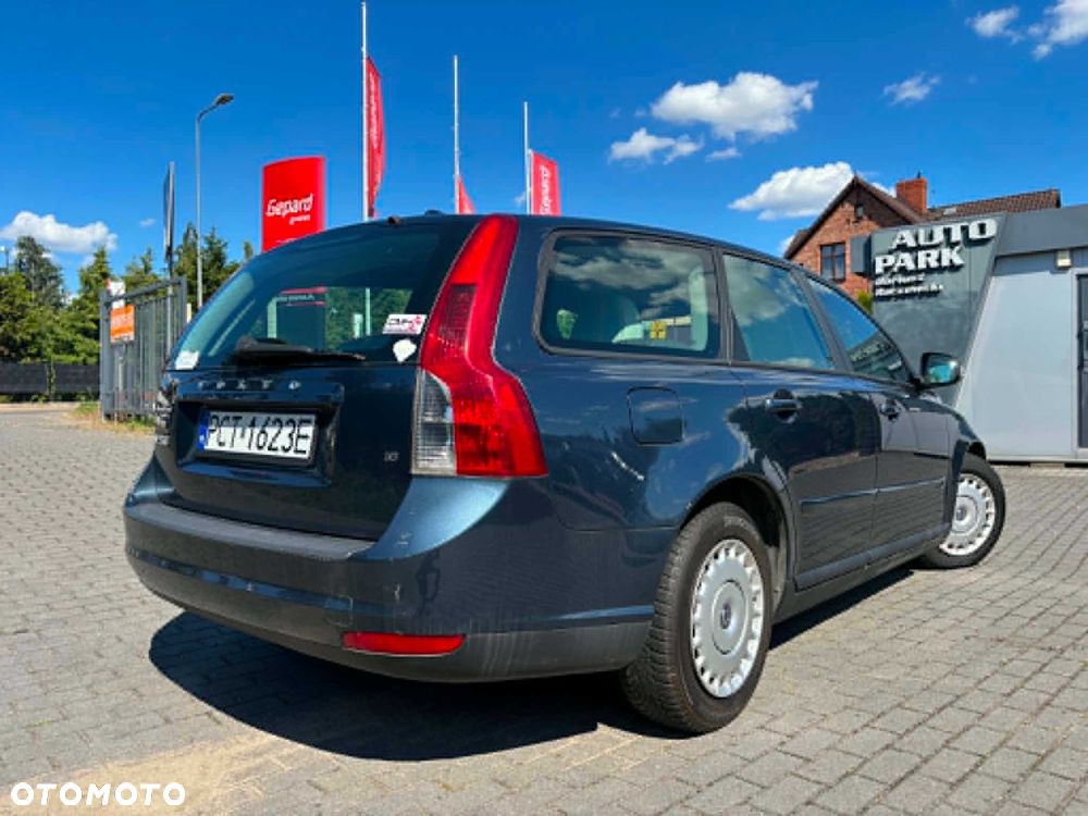 Volvo V50 - 2