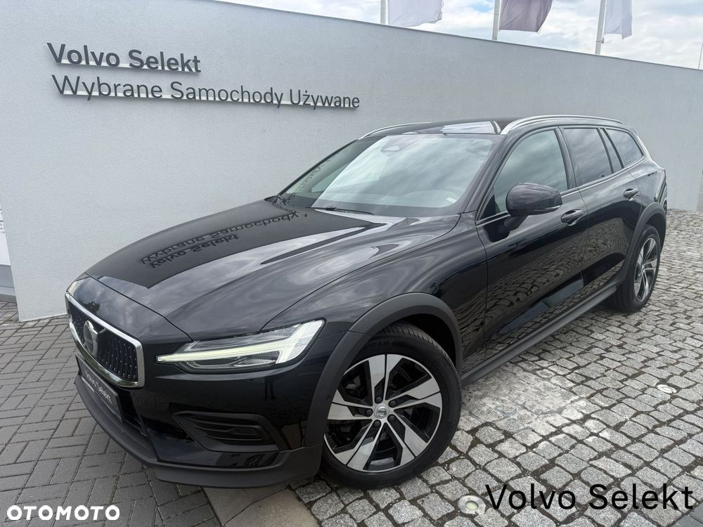 Volvo V60 Cross Country - 34