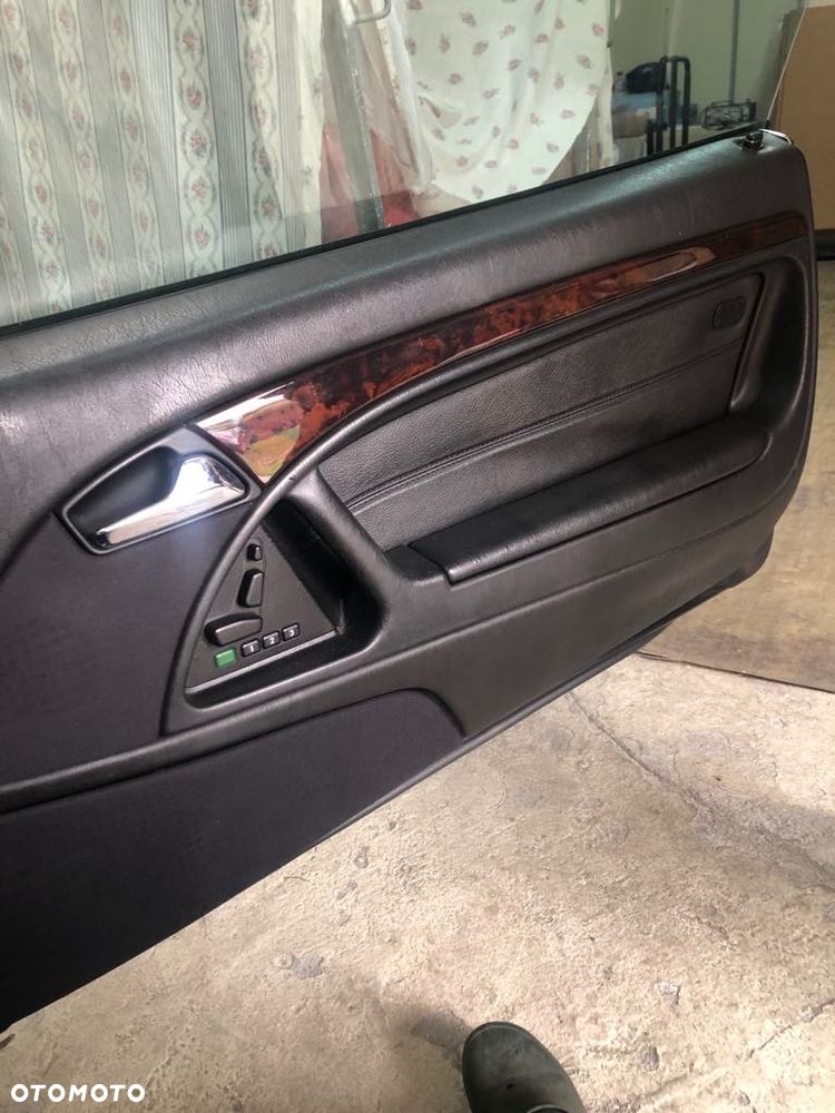 Mercedes-Benz SL 500 - 12