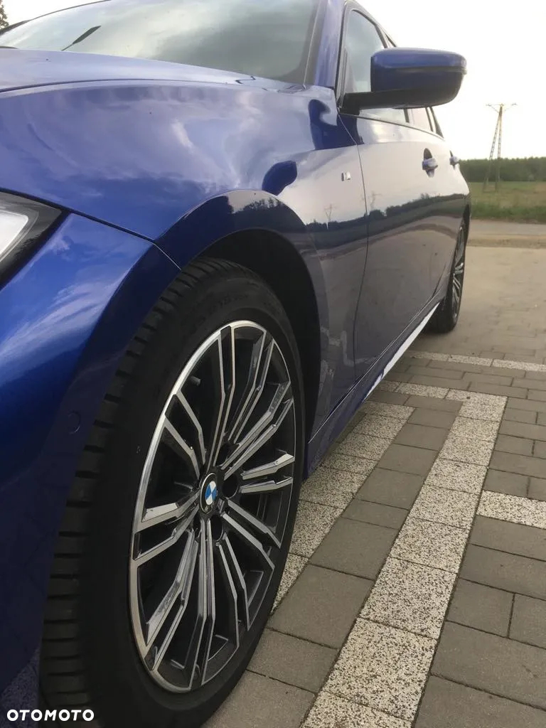 BMW Seria 3 320d xDrive - 12
