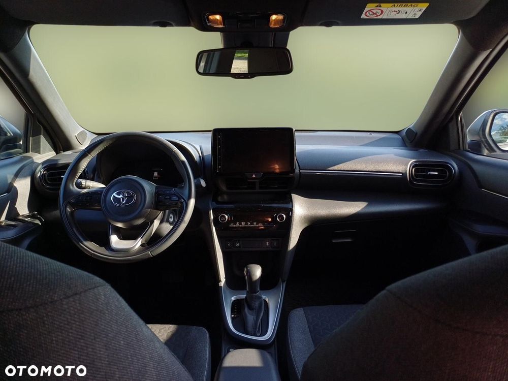 Toyota Yaris Cross Hybrid 1.5 Comfort 4x4 - 14